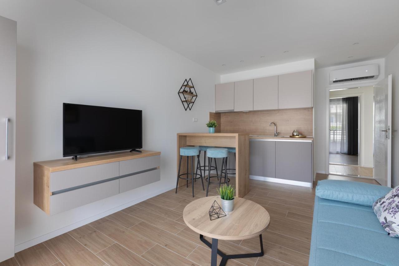 Ivmalu Apartments Tučepi Buitenkant foto